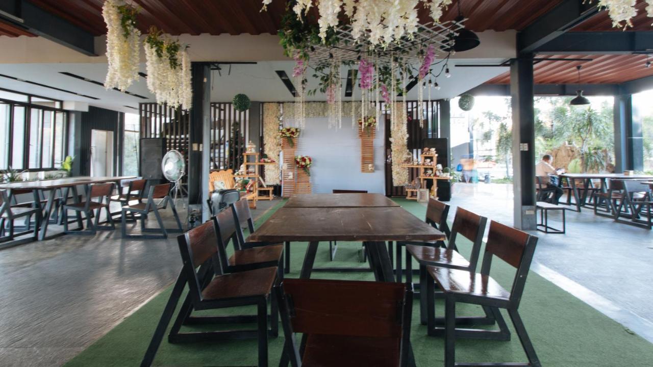 Reddoorz Plus @ Melsol Metro Vigan Bagian luar foto