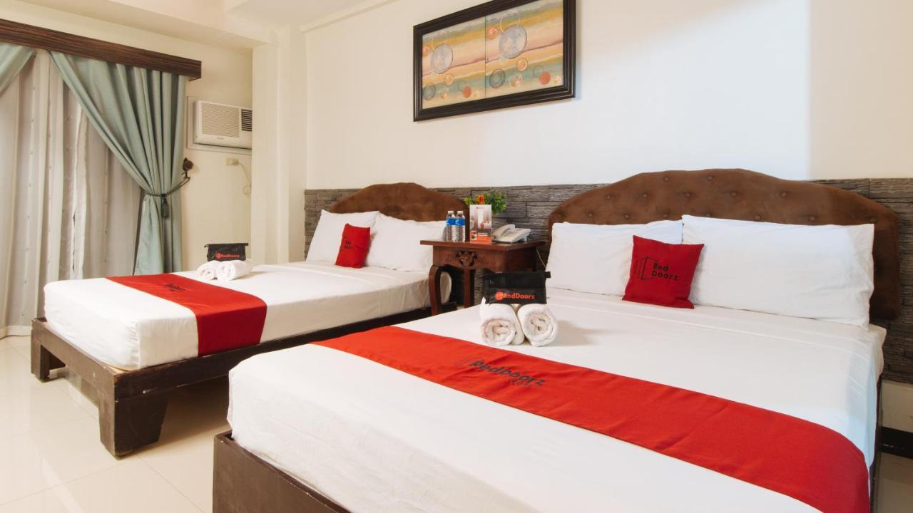 Reddoorz Plus @ Melsol Metro Vigan Bagian luar foto
