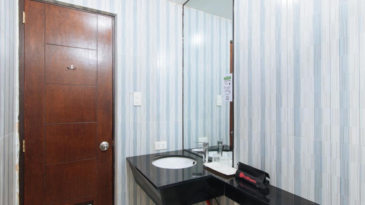 Reddoorz Plus @ Melsol Metro Vigan Bagian luar foto