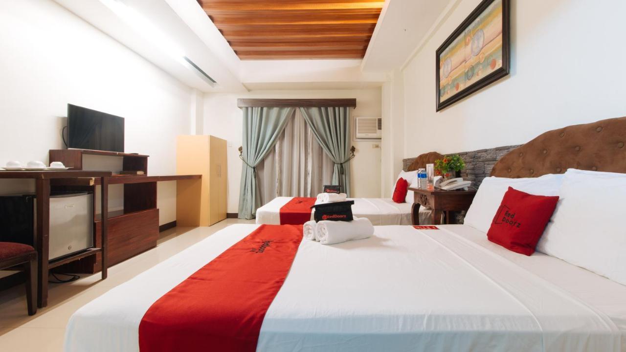 Reddoorz Plus @ Melsol Metro Vigan Bagian luar foto
