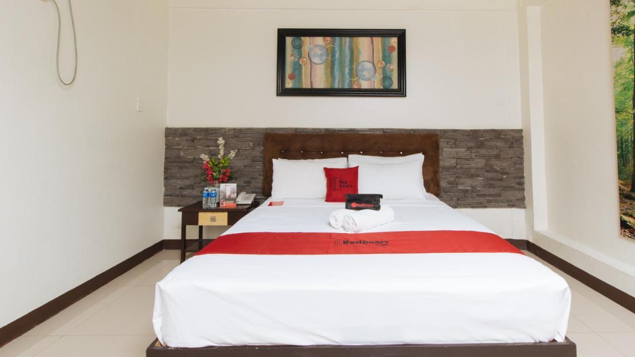 Reddoorz Plus @ Melsol Metro Vigan Bagian luar foto