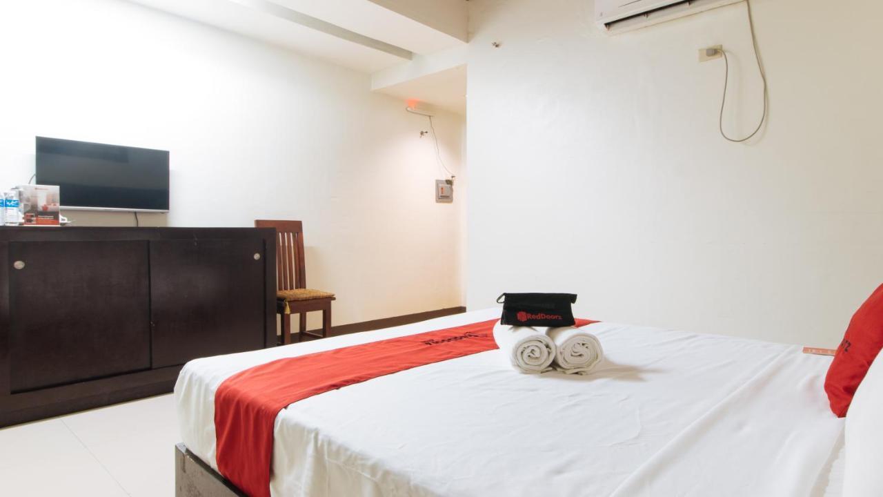 Reddoorz Plus @ Melsol Metro Vigan Bagian luar foto