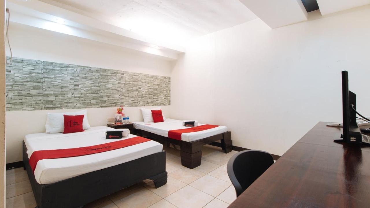Reddoorz Plus @ Melsol Metro Vigan Bagian luar foto